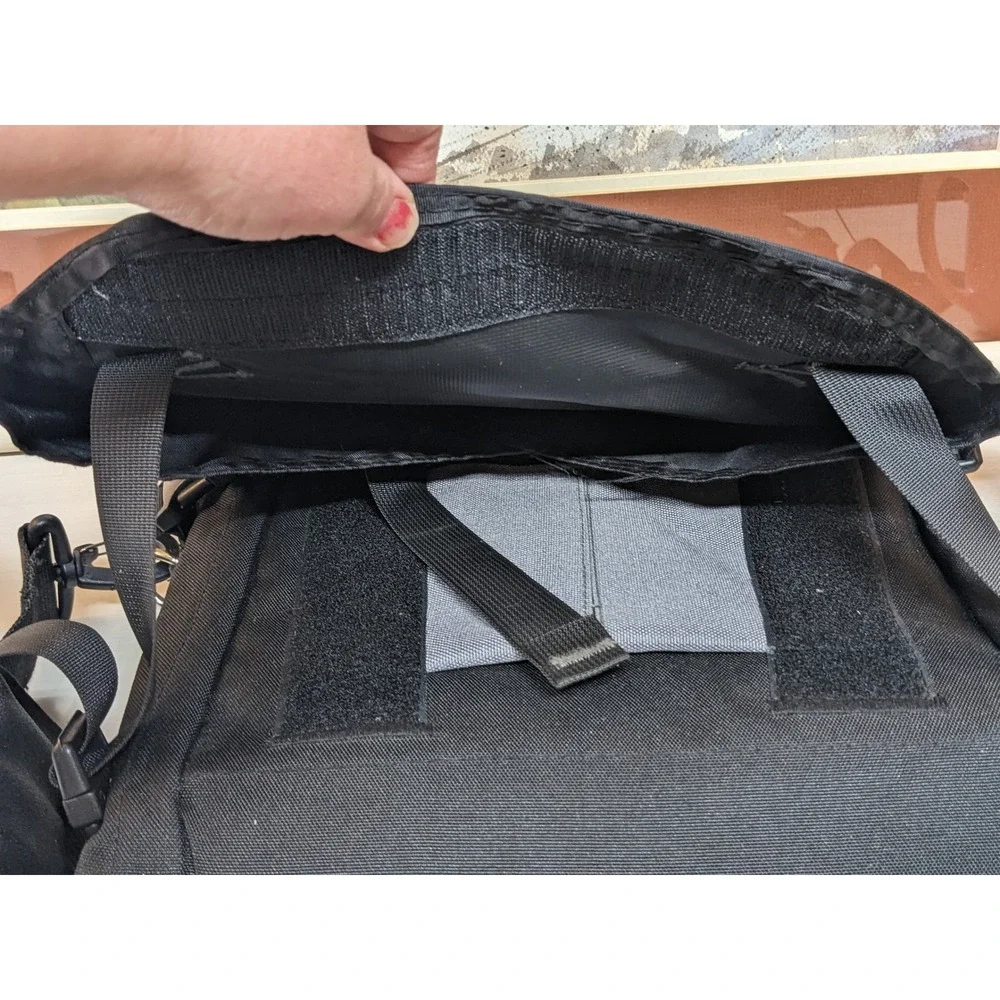 Fatsak Original Messenger‎ Bag Black 1000D Nylon Adjustable Laptop 17
